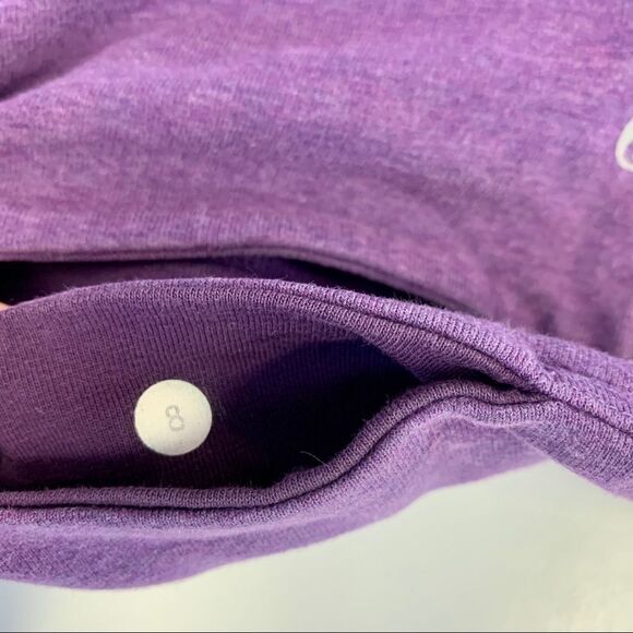 Lululemon purple Capri leggings 8 - Picture 10 of 11
